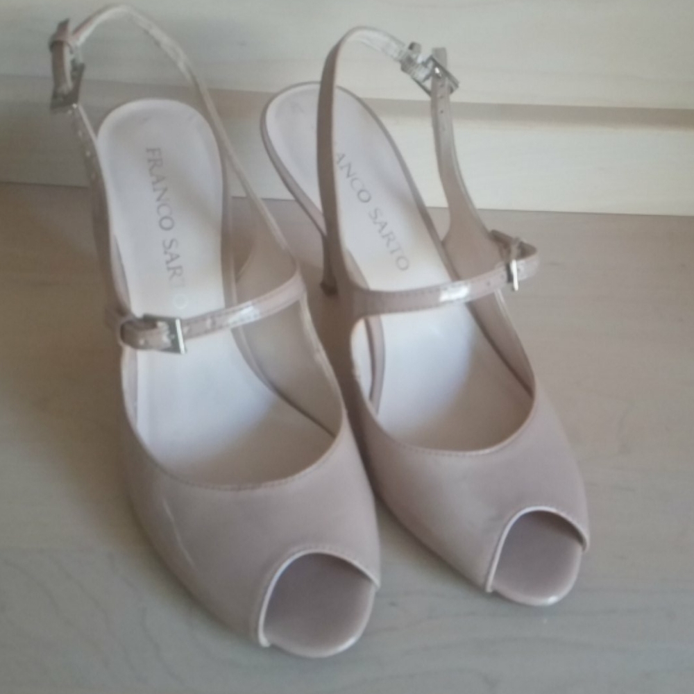 Franco Sarto nude pump